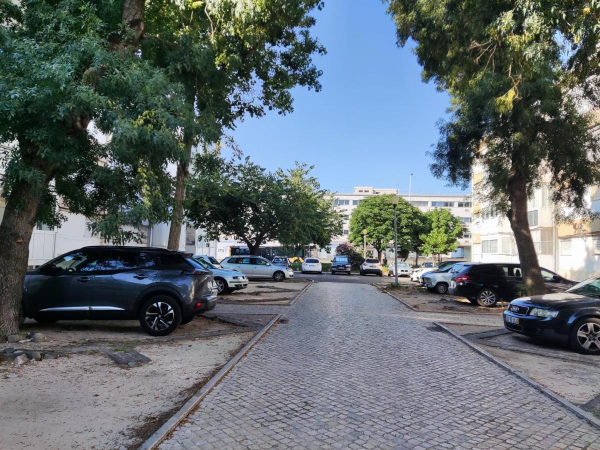 Apartment Near Expo Of Lisboa Esterno foto